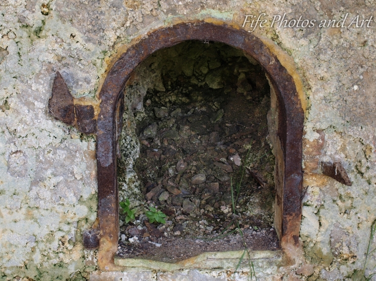 Old outlet for the removal of quicklime from relic lime kiln
